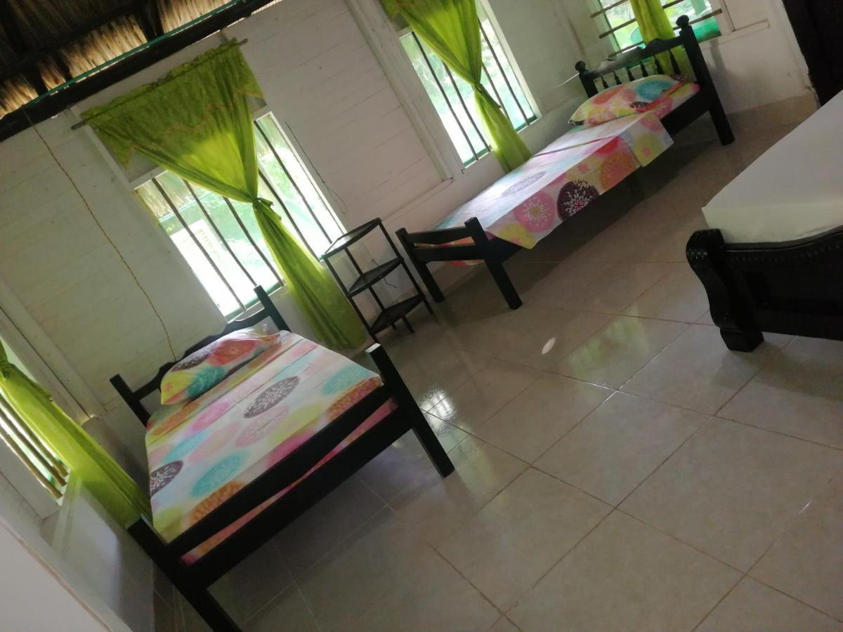 Eco Hostal Los Cocos Isla Grande  Exteriér fotografie